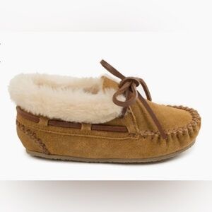NWT Minnetonka Charley Bootie cinnamon